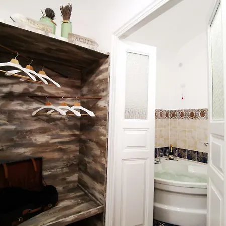 Centro - E Con O Senza Vasca Idromassaggio 4*