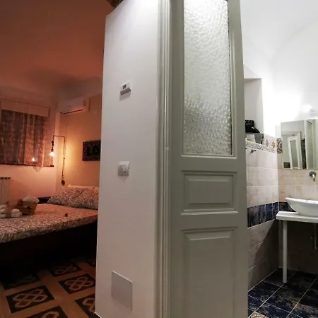 Pensión Centro Dimora Storica - Con O Senza Vasca Idromassaggio 4*