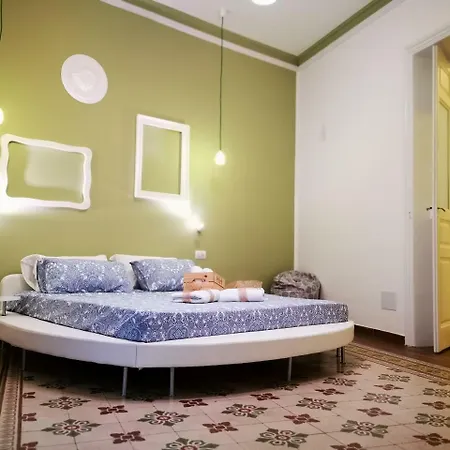 Centro Dimora Storica - Con O Senza Vasca Idromassaggio Pensión 4*