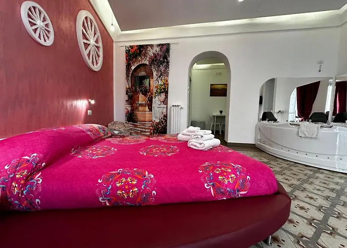 Centro - E Con O Senza Vasca Idromassaggio Affittacamere 4*