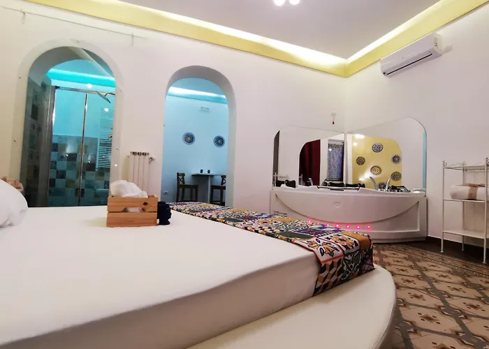 Affittacamere Centro - E Con O Senza Vasca Idromassaggio 4*