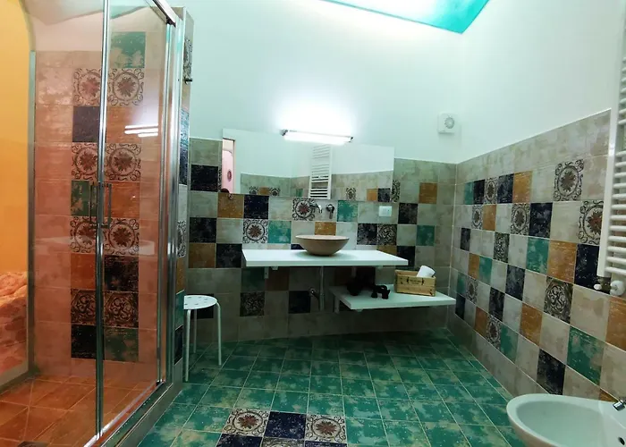 Centro - E Con O Senza Vasca Idromassaggio 4* Enna