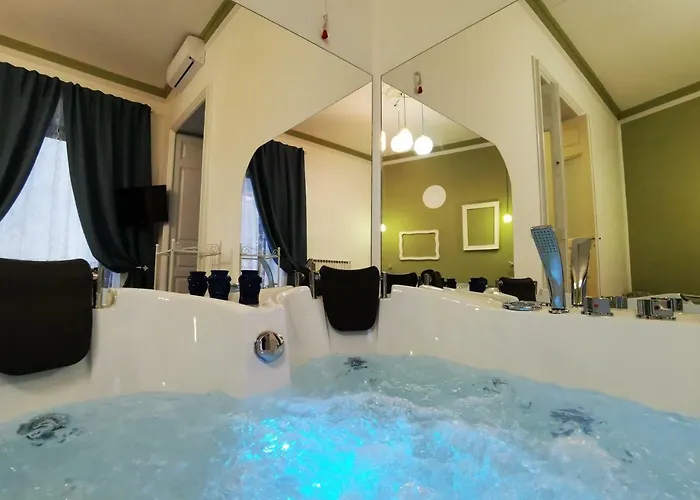 Affittacamere Centro - E Con O Senza Vasca Idromassaggio 4*